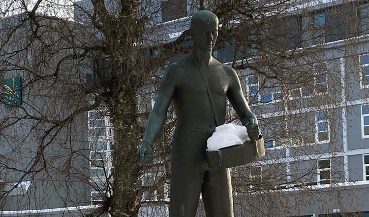 Ole Vig statuen